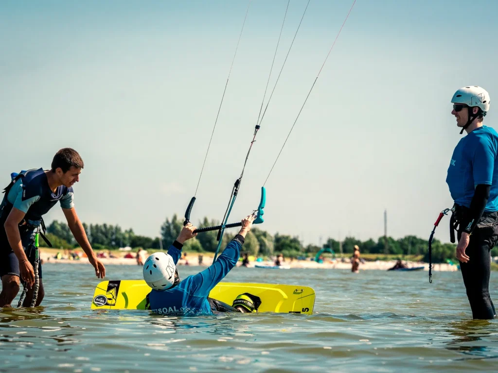 kitesurfing course beginner group lesson